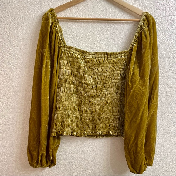 NWT Anthropologie Gold Ochre Velvet Puff Sleeve Top L - Picture 12 of 12
